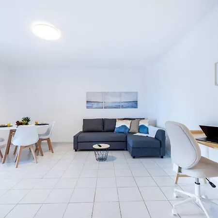 Apartamento Seaside Serenity